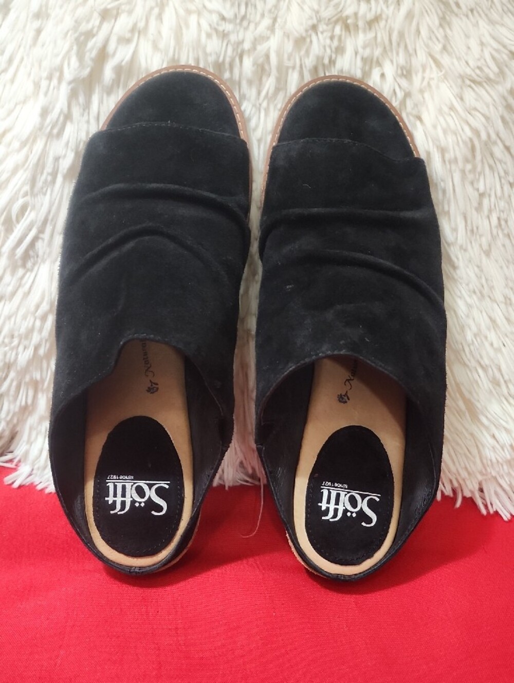 Söfft Netta Black Suede Slide Sandals
